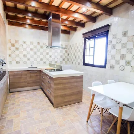 Holiday home Vivienda Rural El Chirimbolo *